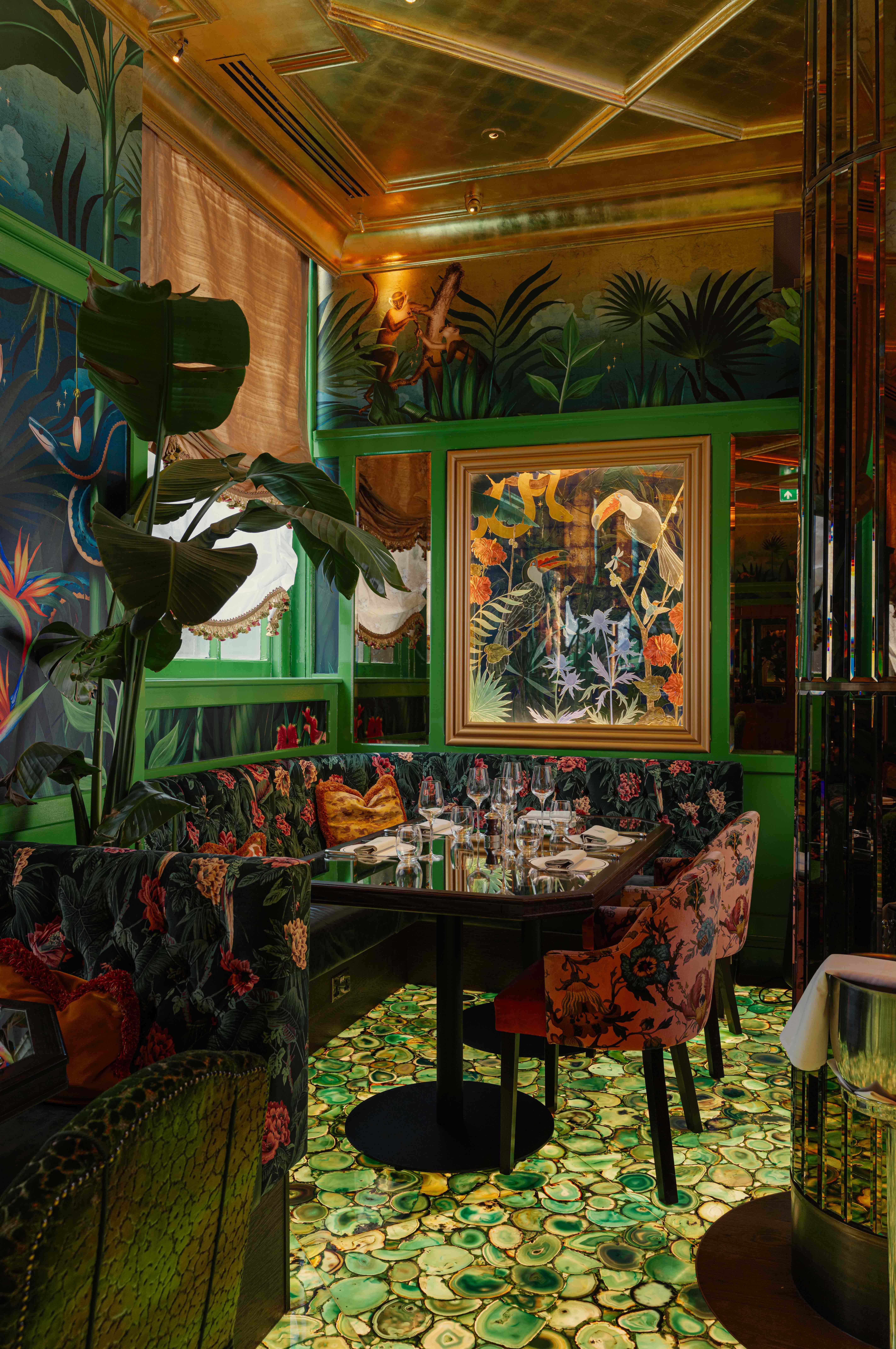 Private dining room at The Ivy Liverpool Brasserie
