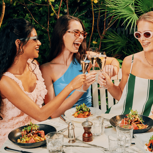 champagne supernova at the ivy this summer