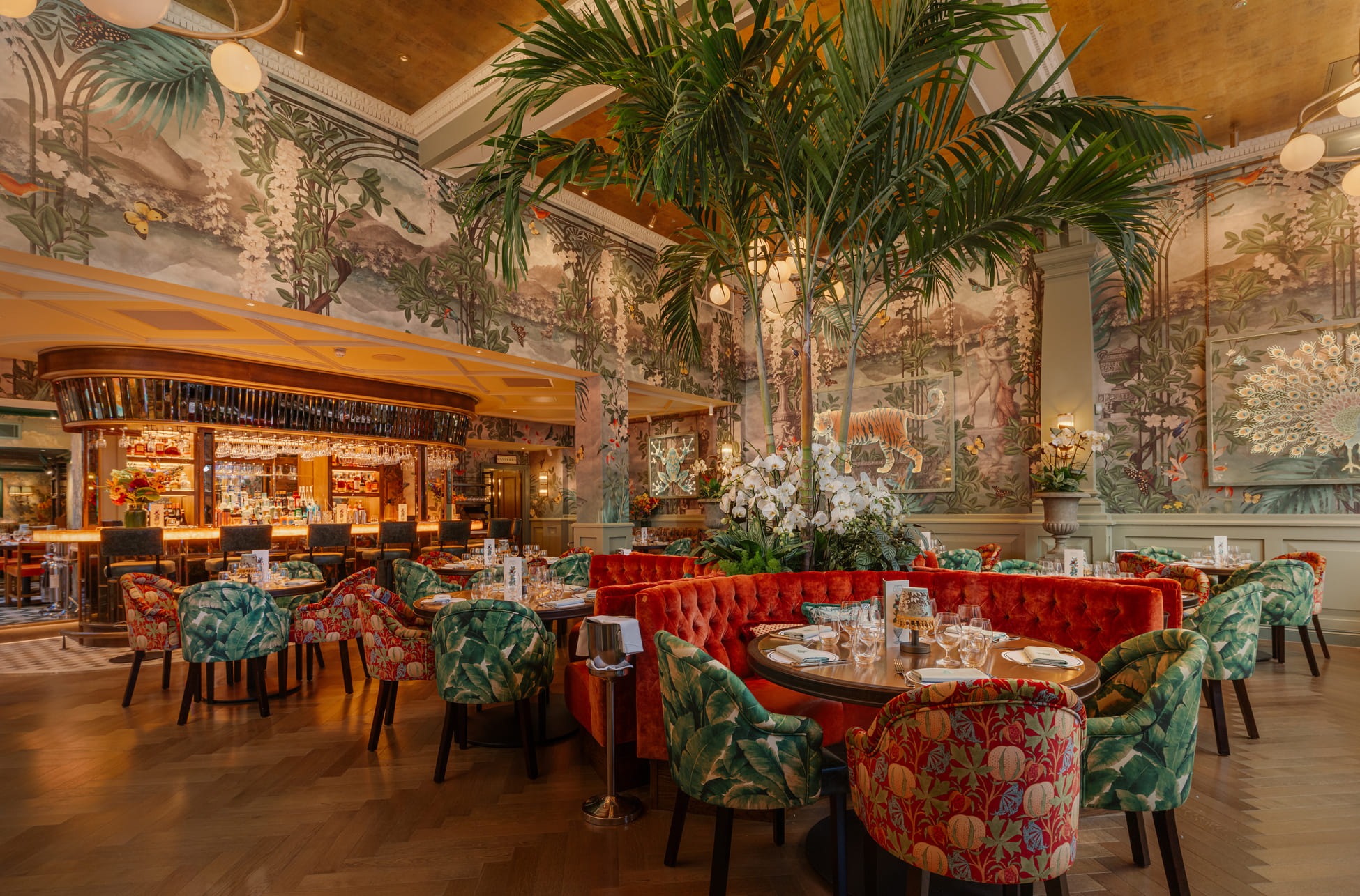 the interior of the ivy northcote road the best of battersea restaurants