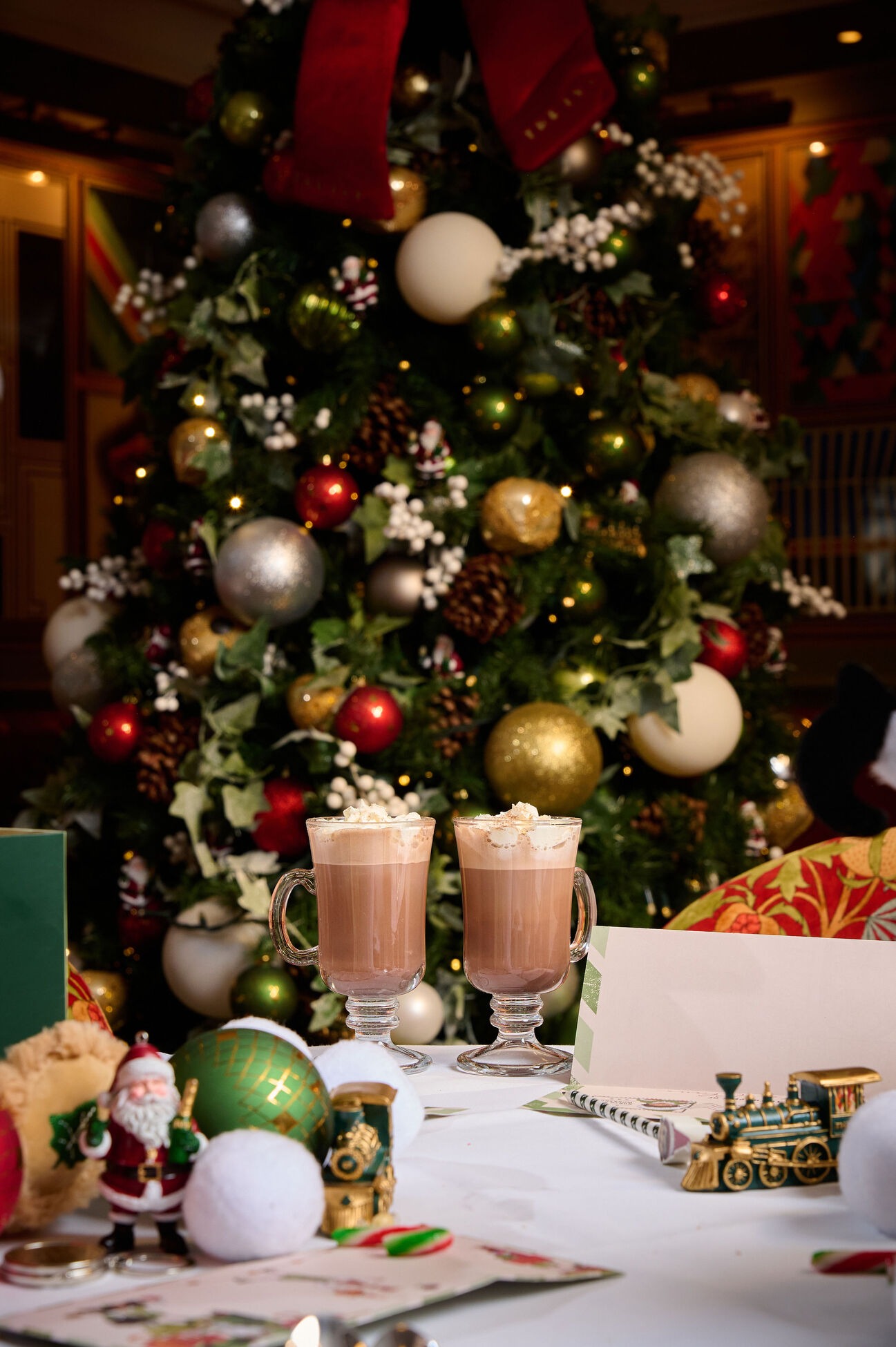 train motif with hot chocolates