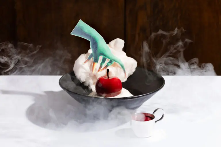 halloween dessert at the ivy