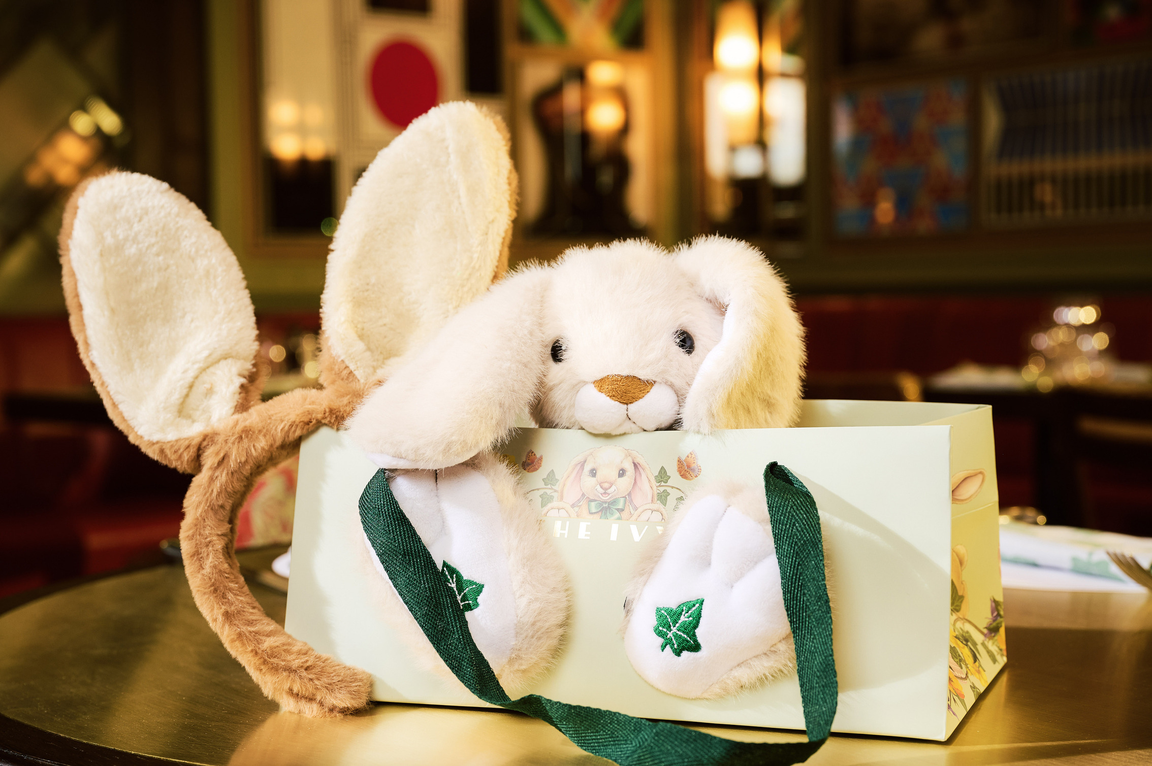 easter giveaway bunnys at the ivy