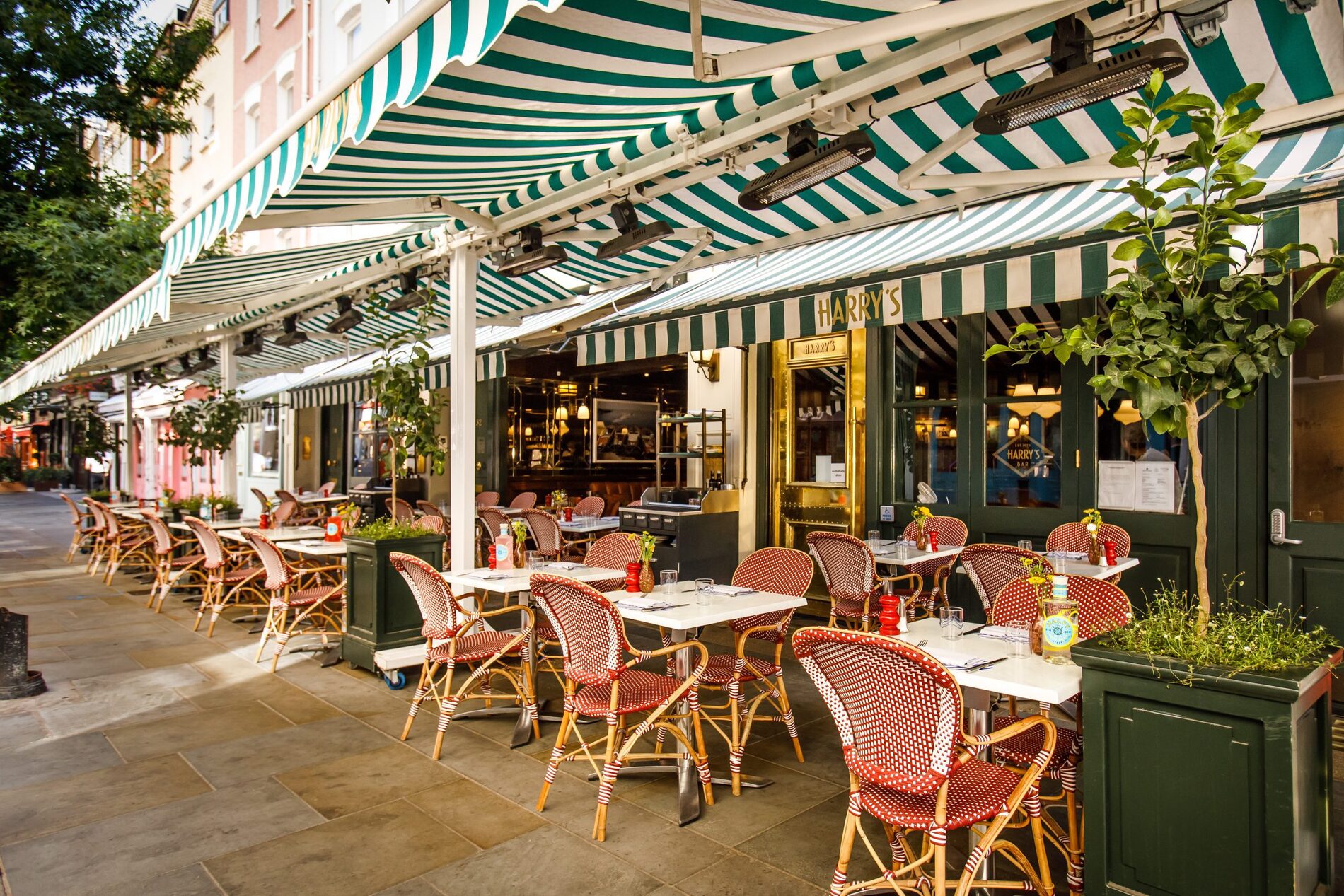 harry's marylebone, close to the ivy cafe marylebone